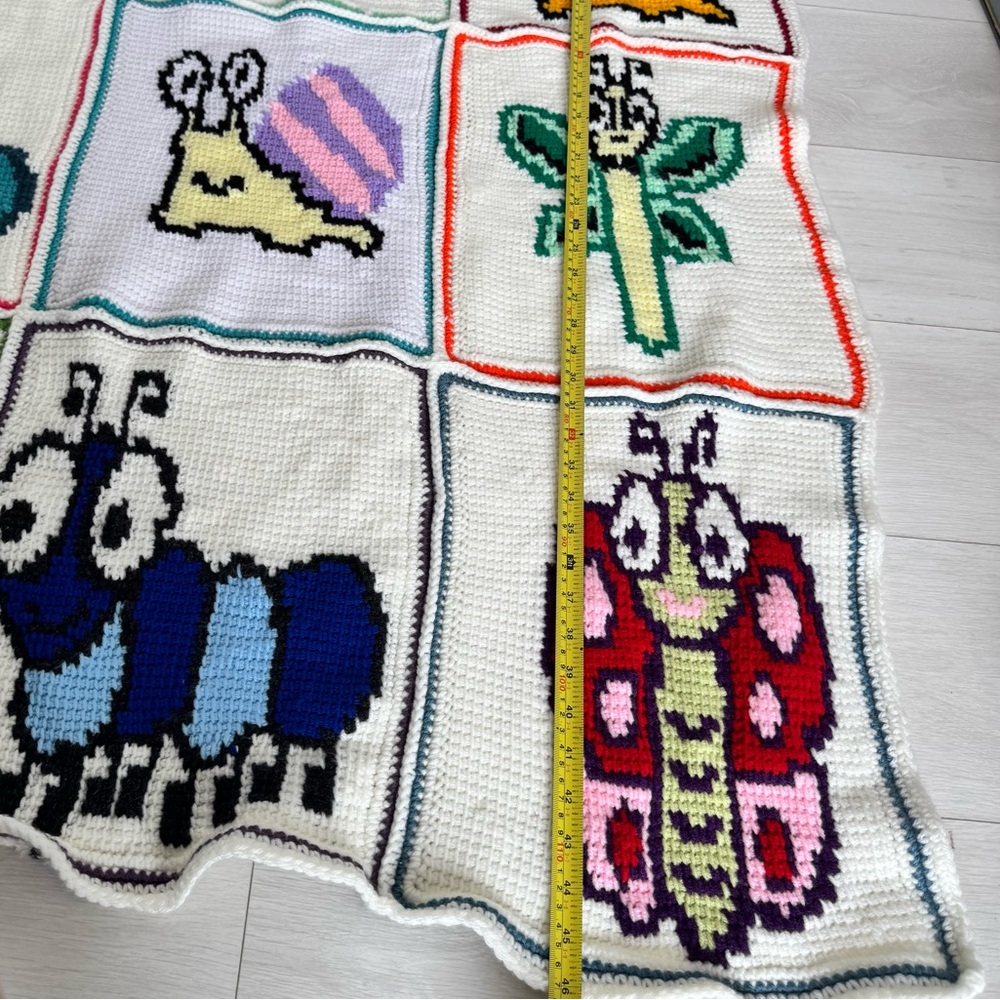 Handmade Decorative Handmade Throw Blanket - Picture 6 of 6